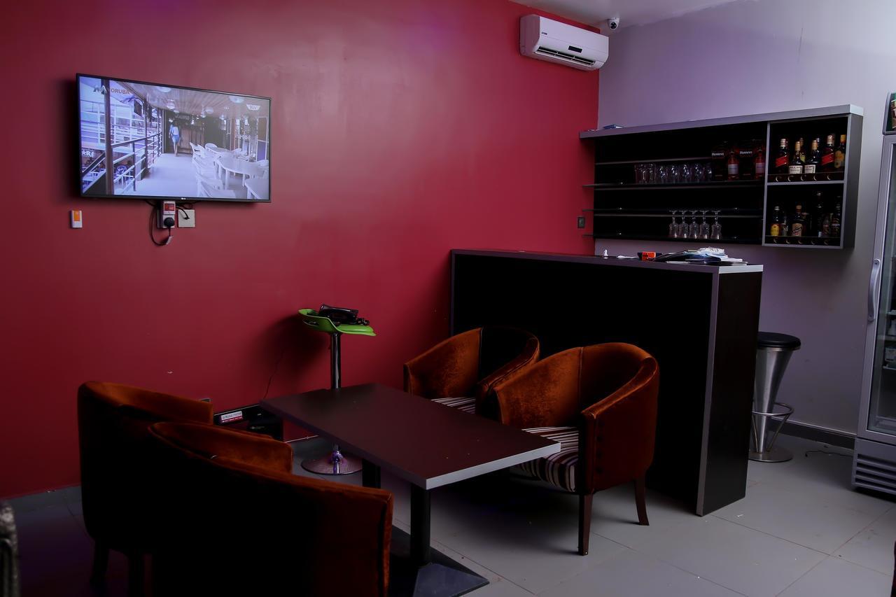 Albertville Luxury Rooms Ilesa Kültér fotó